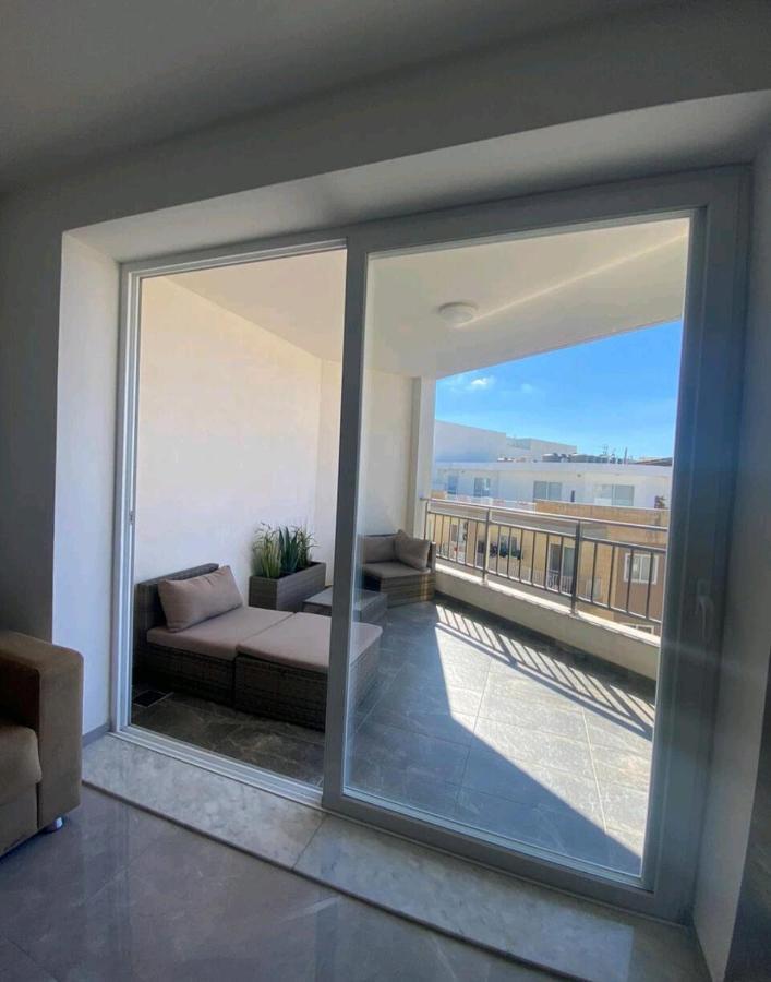 Modern 1 Bedroom Apartment 400M Away From The Sea St. Paul's Bay Exterior photo